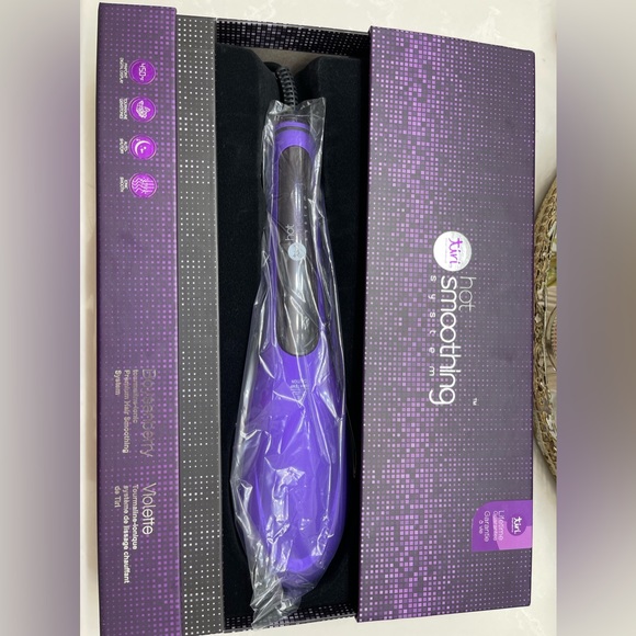 Digital Hot Brush
Smoothing System with Far Infrared
Tech - Boysenberry - Picture 7 of 7